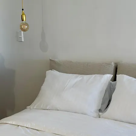 Old City Duplex With Pool! Apartamento *